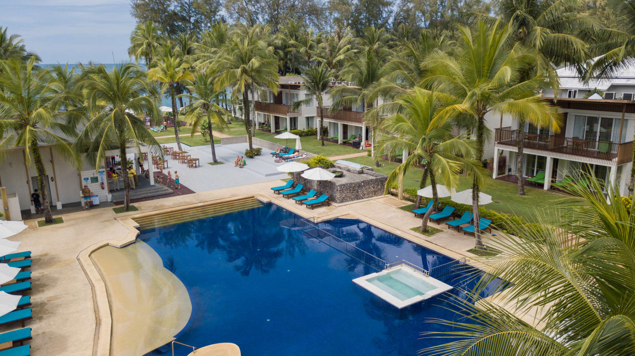 Pool The Briza Beach Resort Khaolak