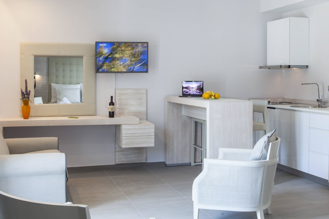 Room Aqua Oliva Resort - Across Hotels & Resorts