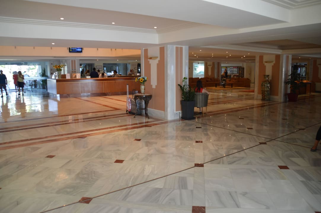 Rezeption  Iberostar Waves Creta Panorama & Mare