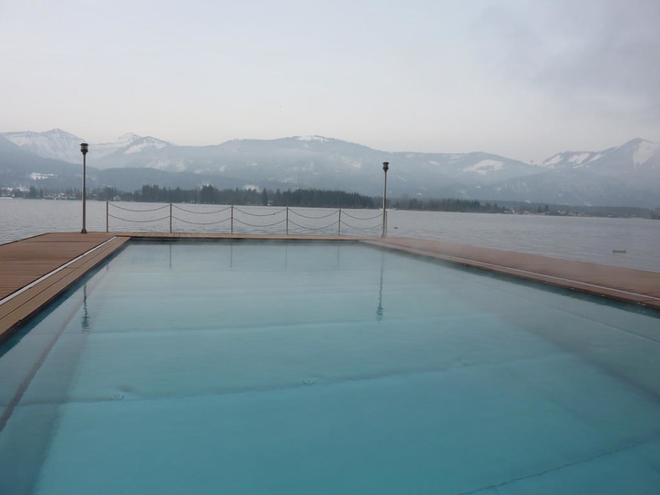 Aussenpool 30 Grad warm Romantik Hotel Im Weissen Rössl