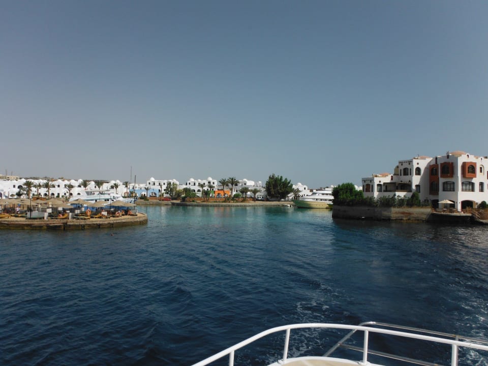 Hafeneinfahrt zum Arabella Arabella Azur Resort