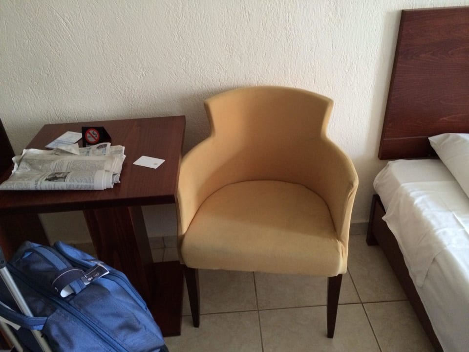 Inneneinrichtung Zimmer alltoura Club Hotel Poseidon Palace