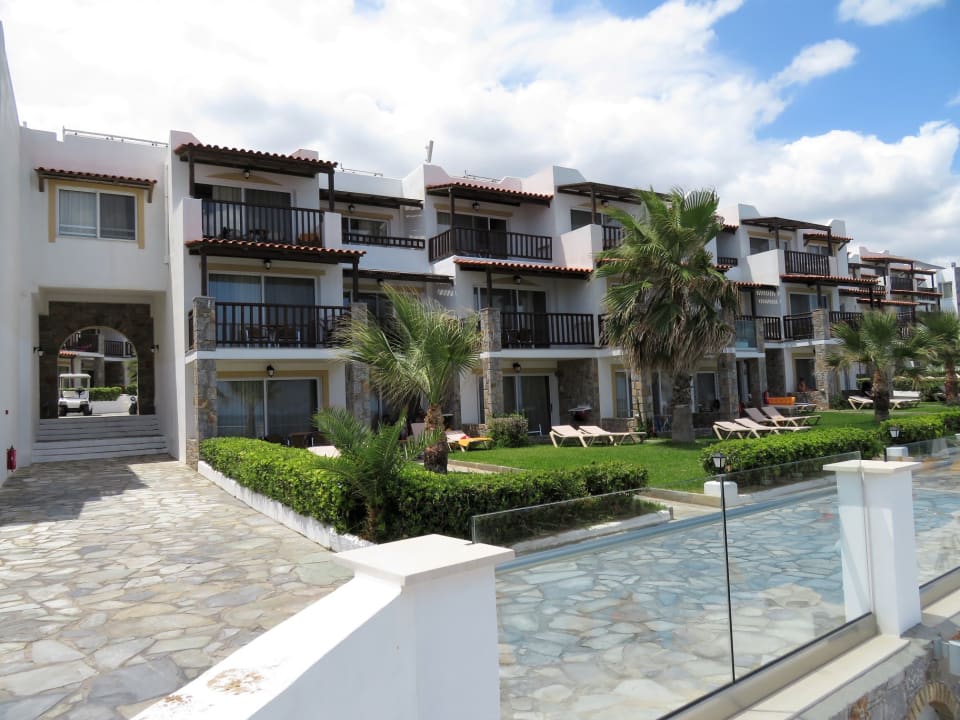 Außenansicht Alexander Beach Hotel & Village Resort