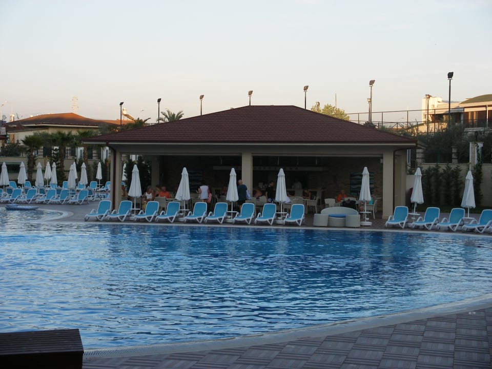 Turquoise Bar beim Ruhepool Paloma Oceana