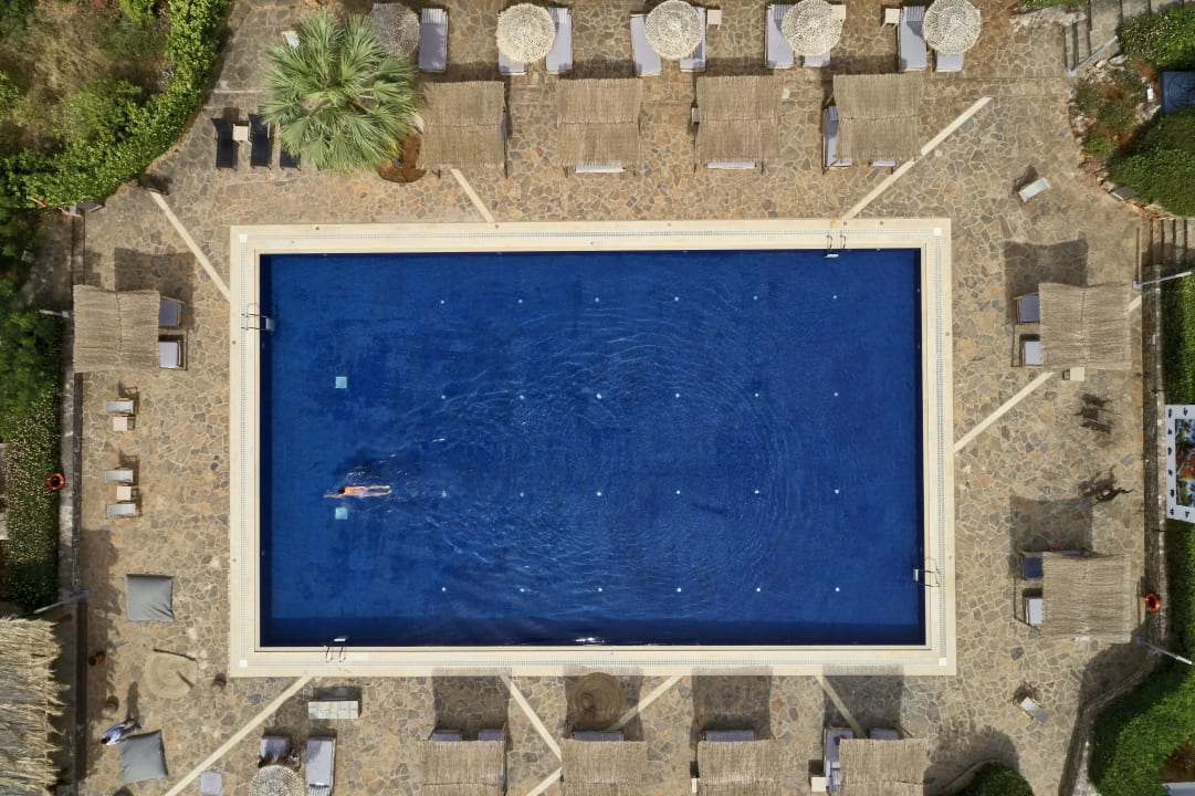 Pool Minos Beach Art Hotel