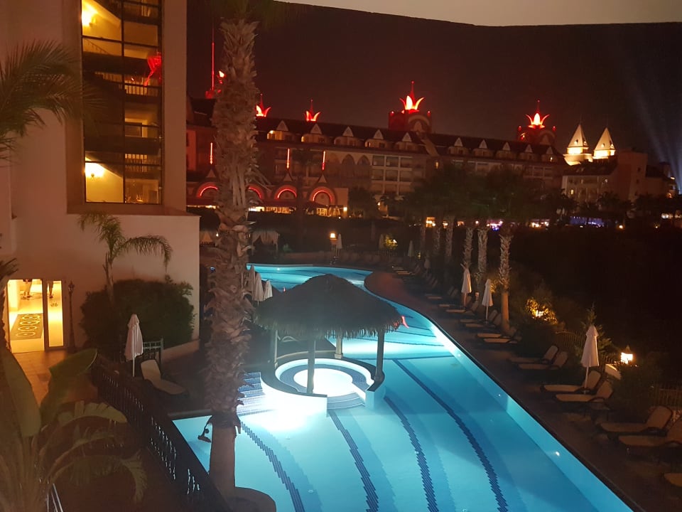 Pool Well Palace Side