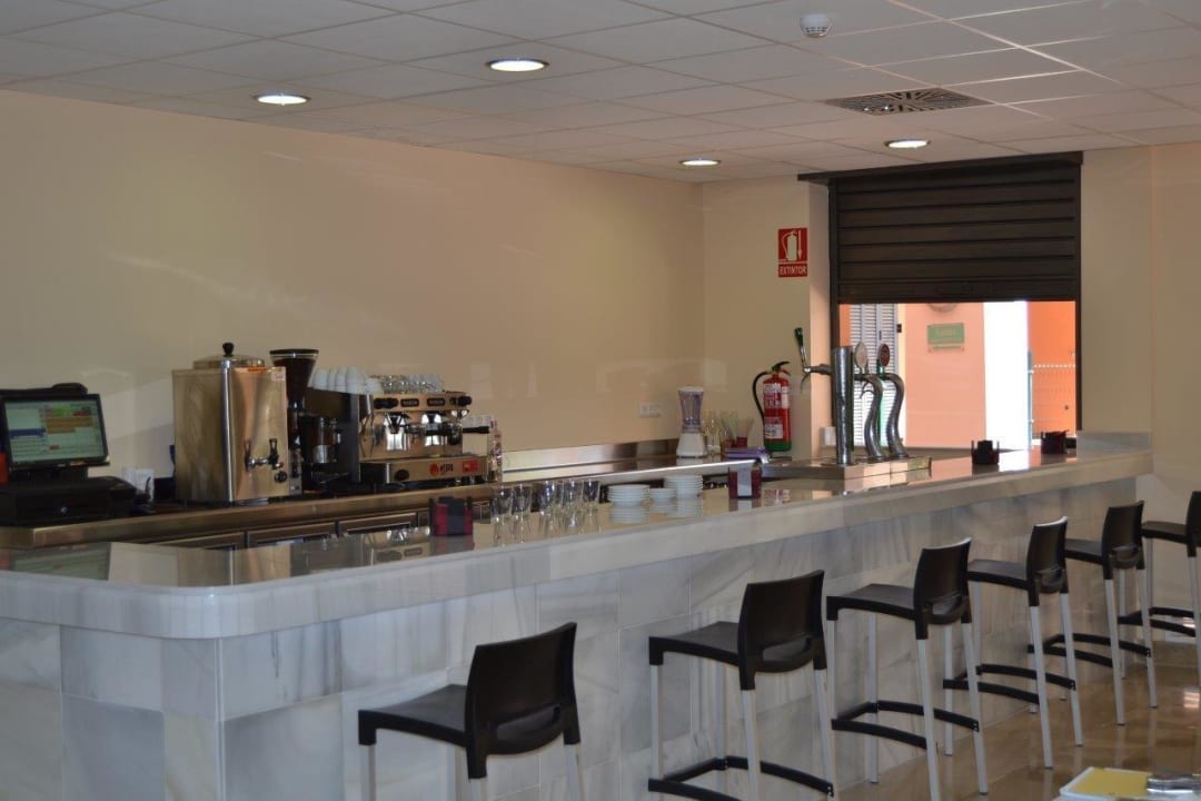 Bar Apartments Parque Tropical