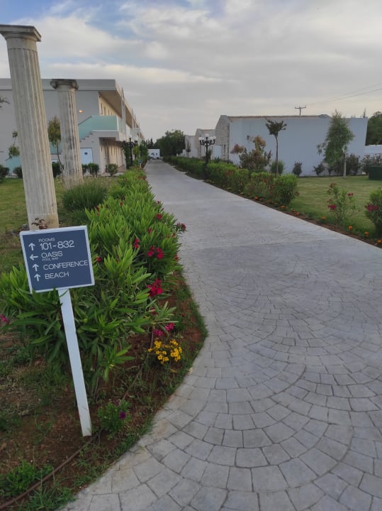 Gartenanlage Sandy Villas Resort