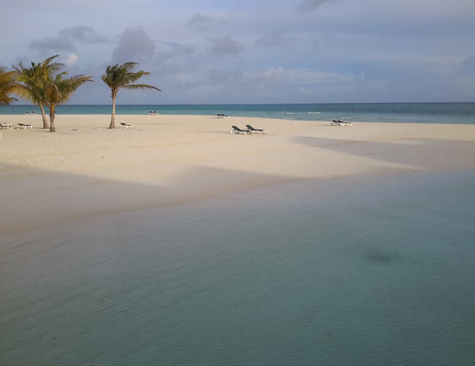 Strand Meeru Maldives Resort Island
