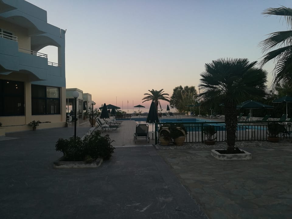 Pool Hotel Kathrin Beach