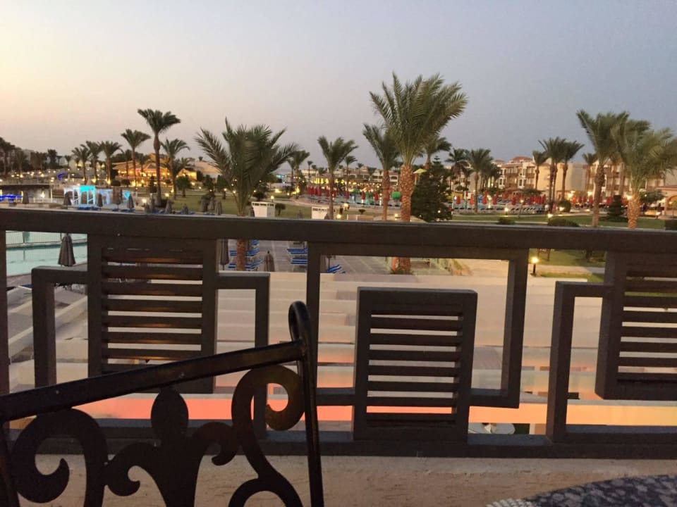 Blick von der Rezeption auf die Anlage Pickalbatros Dana Beach Resort - Hurghada