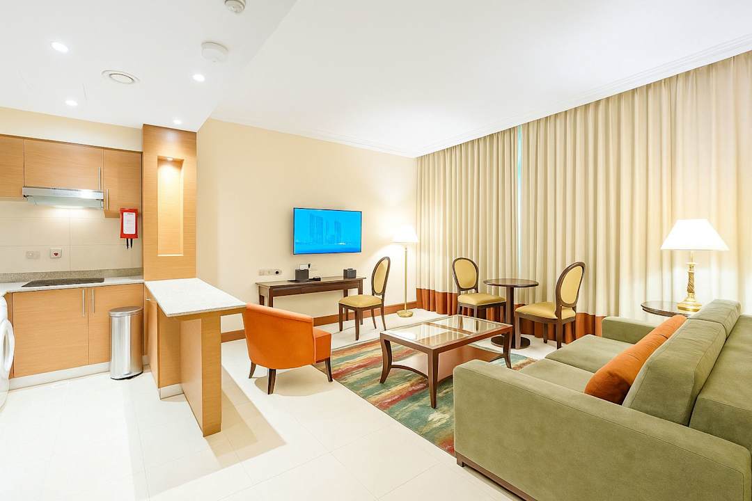 Zimmer City Seasons Suites