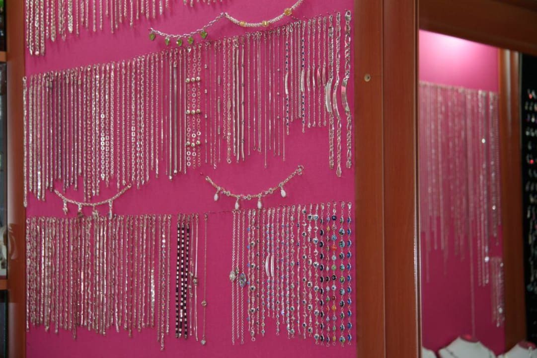 Juwelier Geschäft (Silber) in Haus 3 Grand Seker Hotel