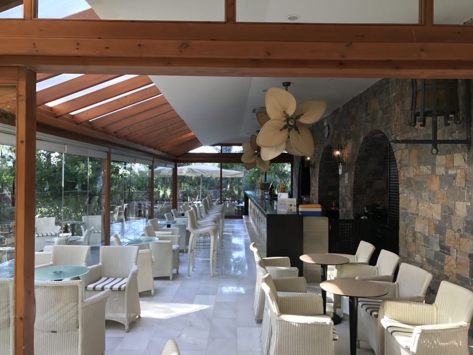 Restaurant Apollonia Beach Resort & Spa