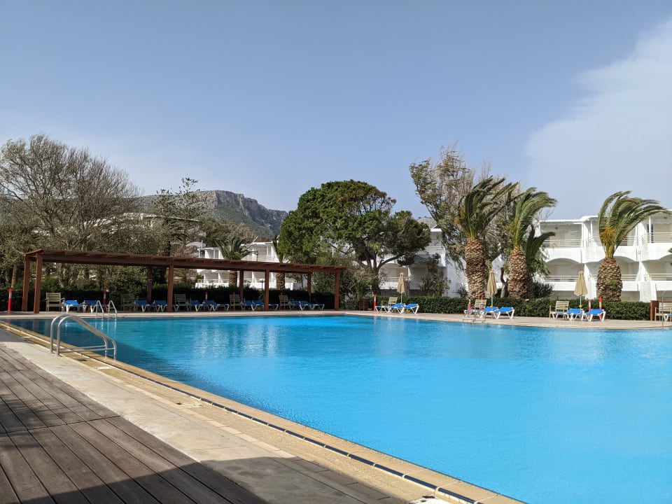 Pool Apollonia Beach Resort & Spa