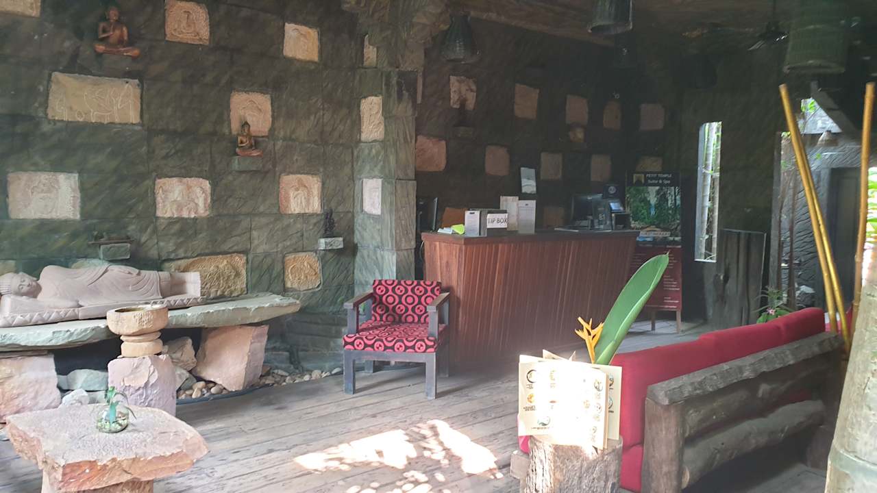 Lobby Petit Temple Suite & Spa