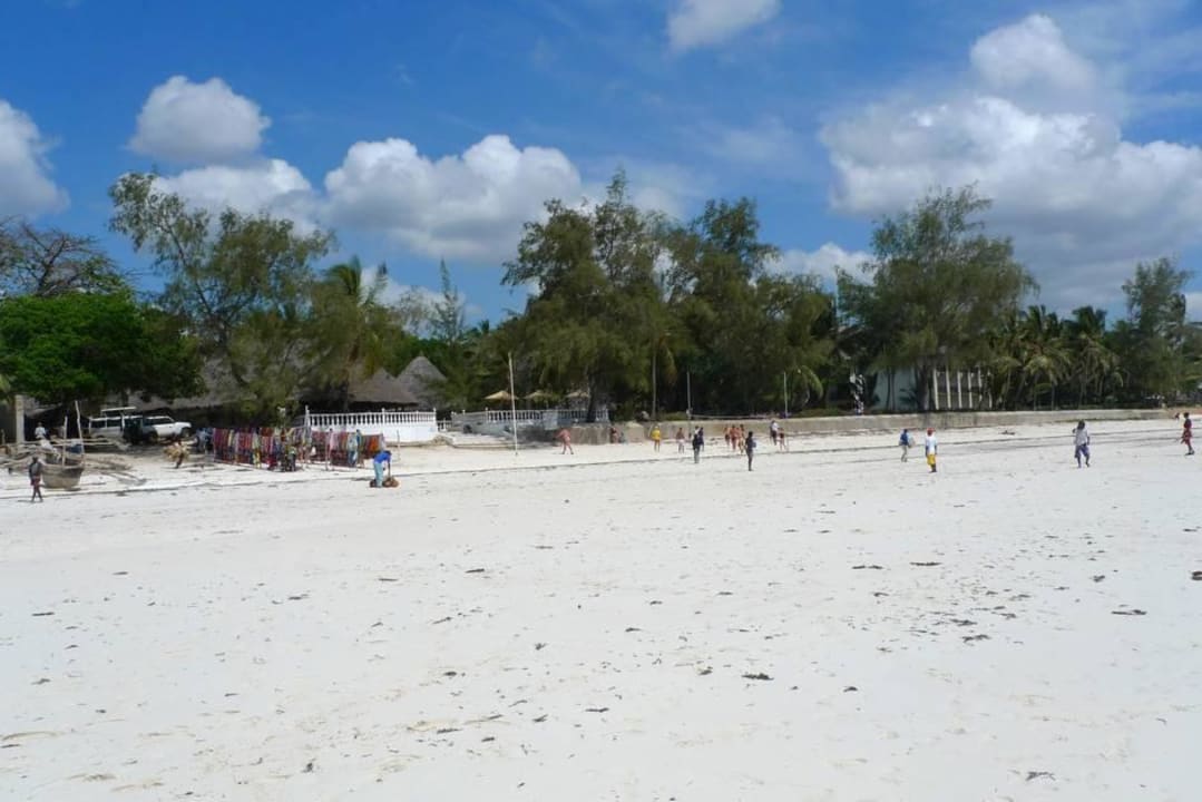 Blick vom Strand zum Hotel Hotel Papillon Lagoon Reef