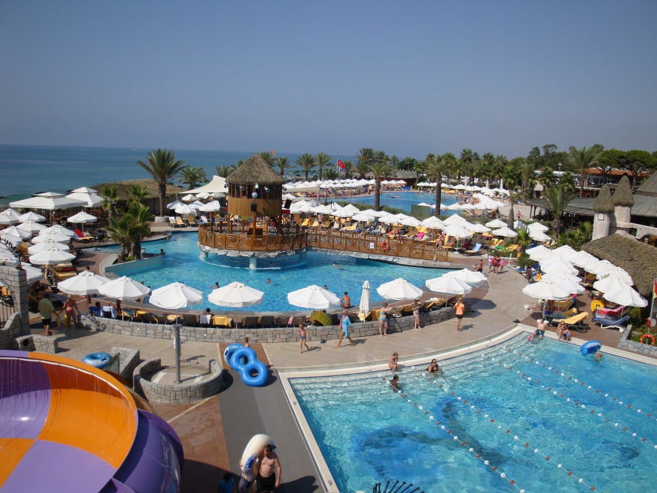 Poolanlage Papillon Belvil