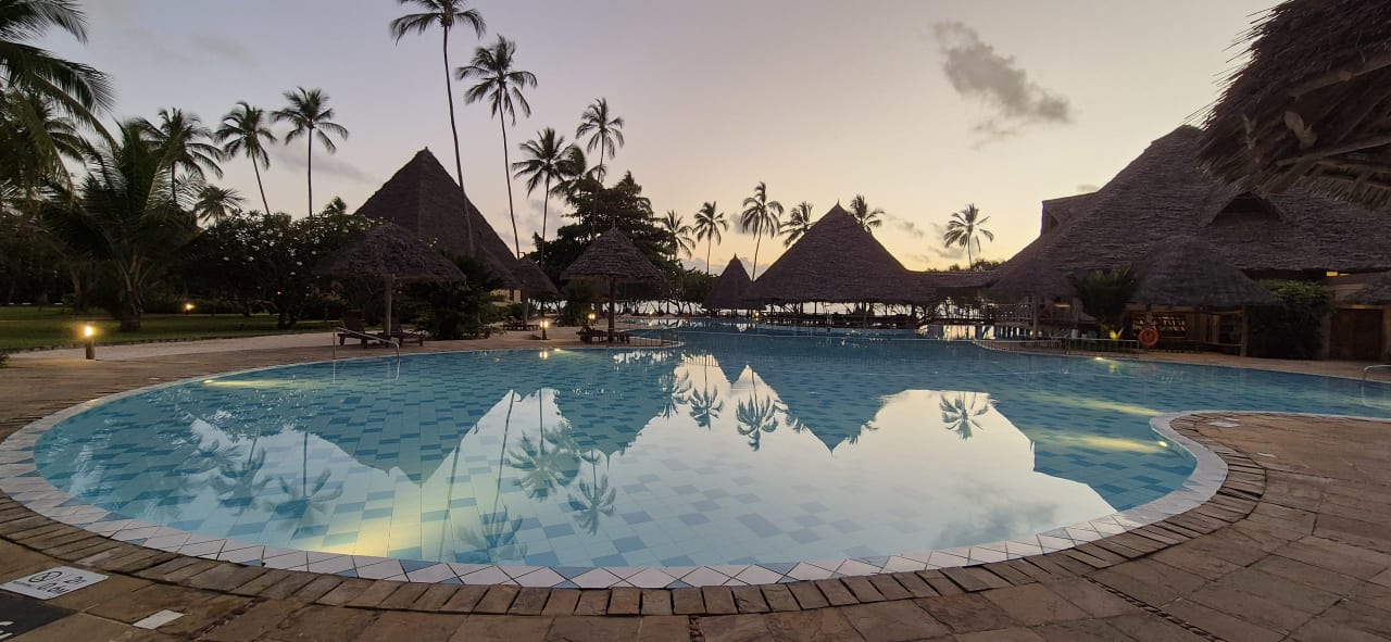 Pool Neptune Pwani Beach Resort & Spa