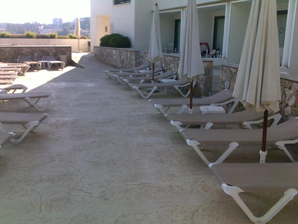 Liegen in "Hülle und Fülle" Hotel Dolce Sitges