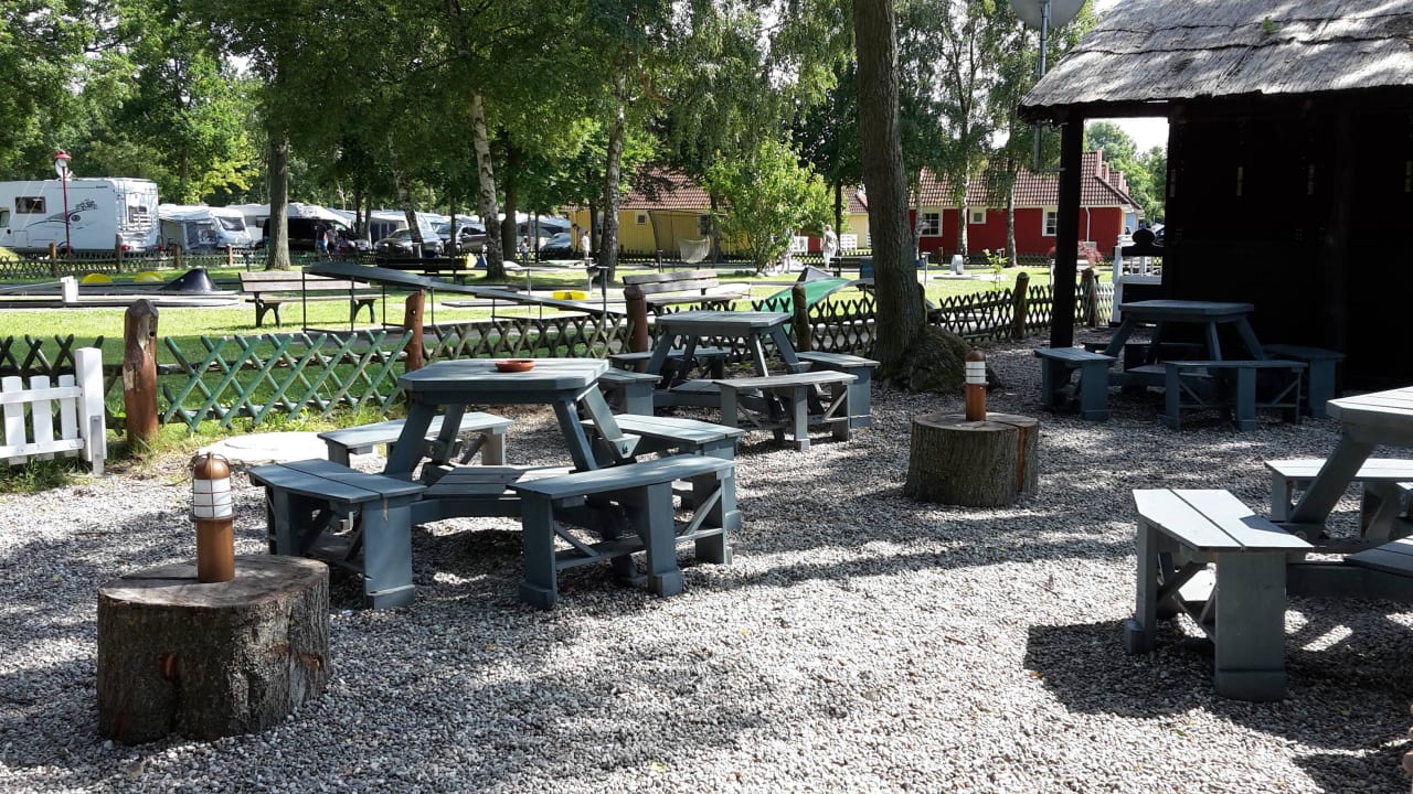 Minigolf und Bar Camping- und Ferienpark Markgrafenheide