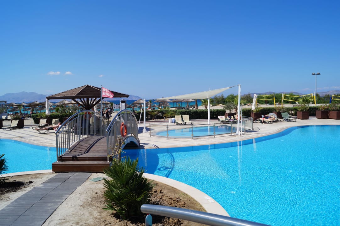 Weg zum Strand Atlantica Marmari Palace