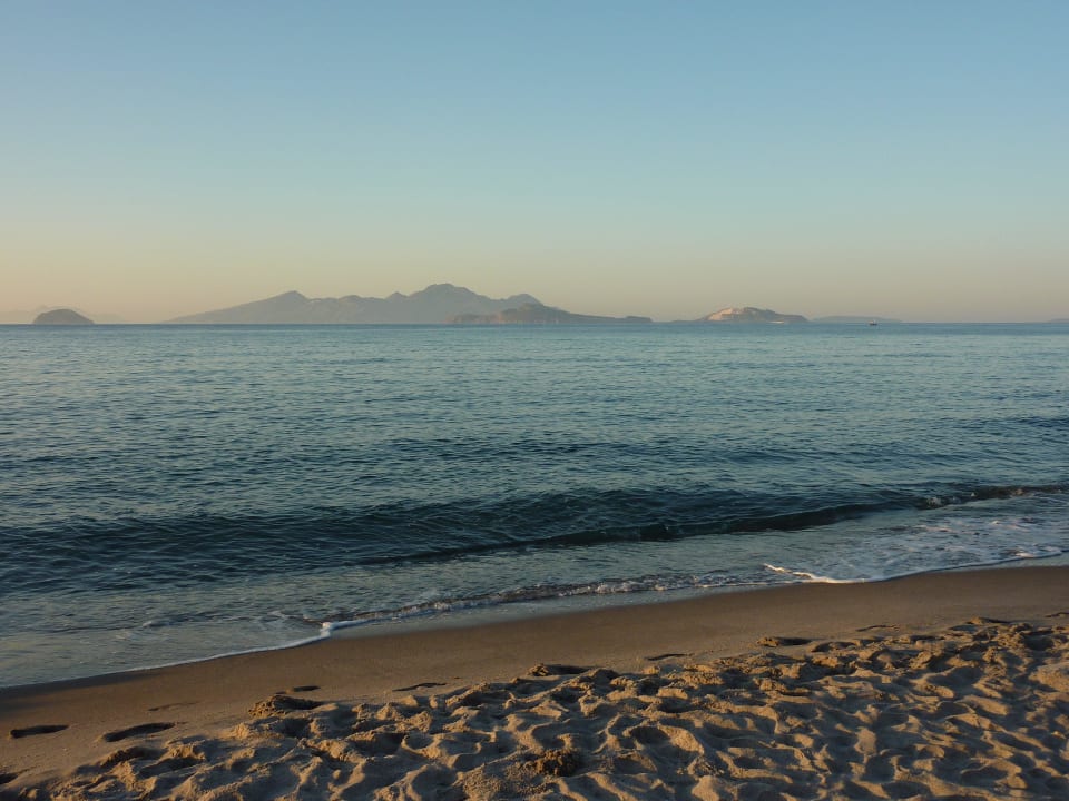Blick auf die Nachbar-Insel Lagas Aegean Village