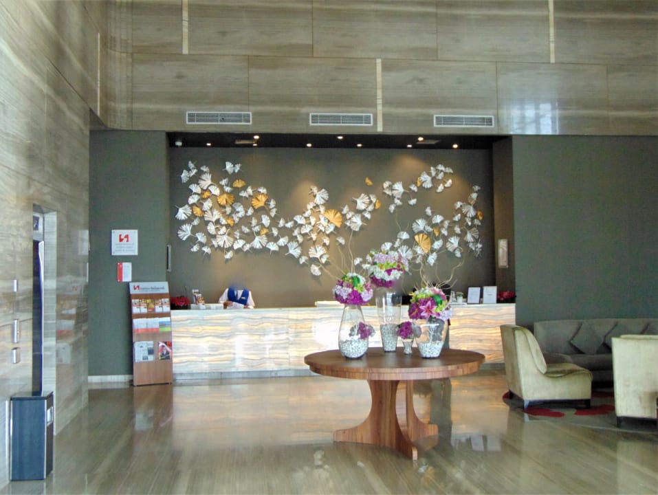 Lobby Swiss-Belhotel Airport Jakarta