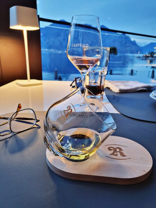 Gastro Hotel Castello Lake Front