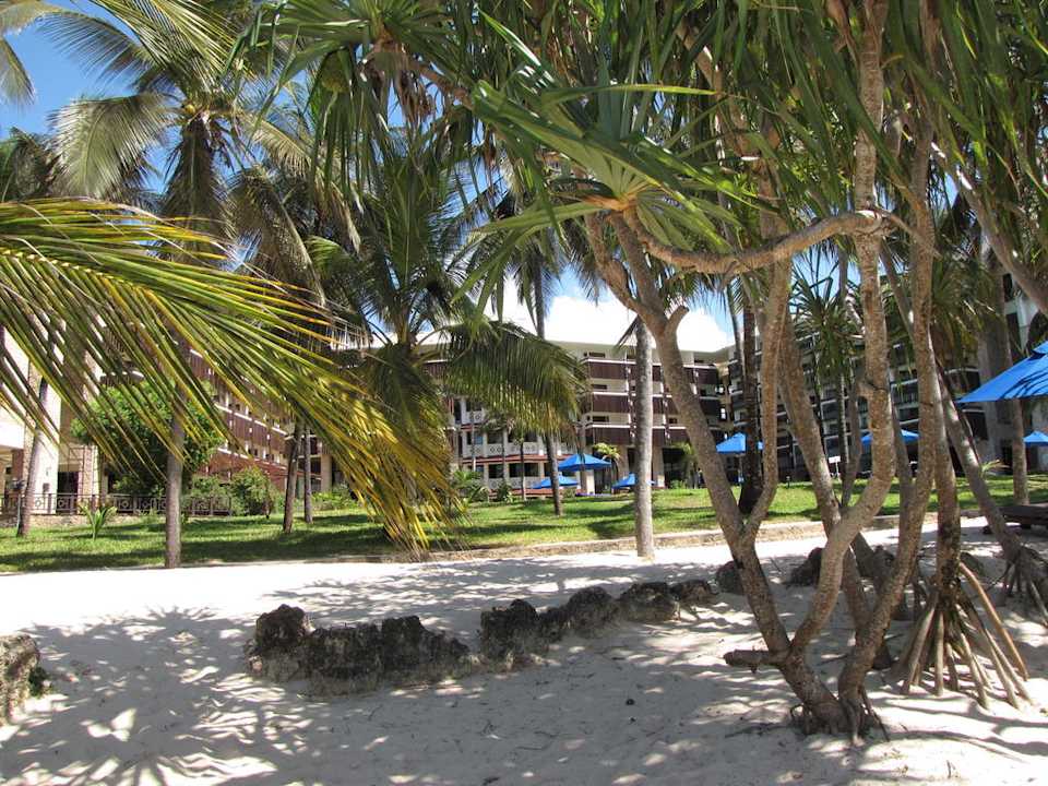 Der Strand des Hotels Hotel Mombasa Continental Resort
