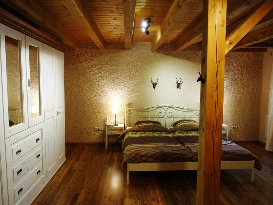 Schlafzimmer im Landhaus Montara  Montara Suites Bodenmais