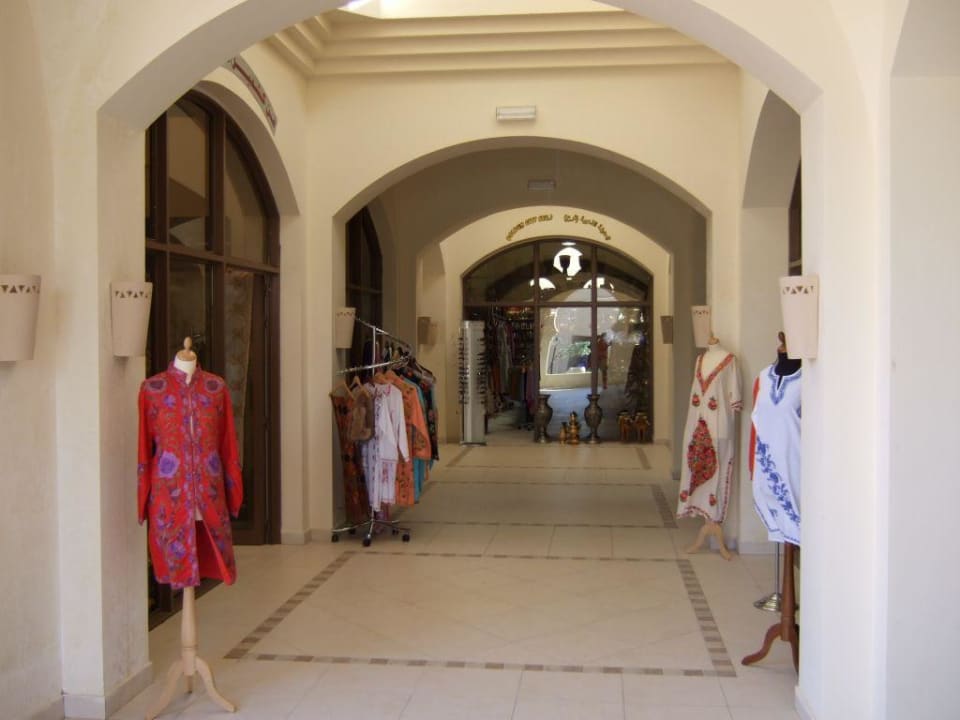 Geschäfte Miramar Al Aqah Beach Resort