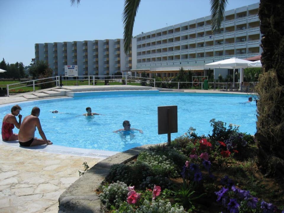 Poolbereich Kerkyra Blue Hotel N' Spa