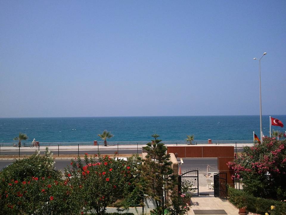Ausblick vom Balkon Hotel Ideal Beach