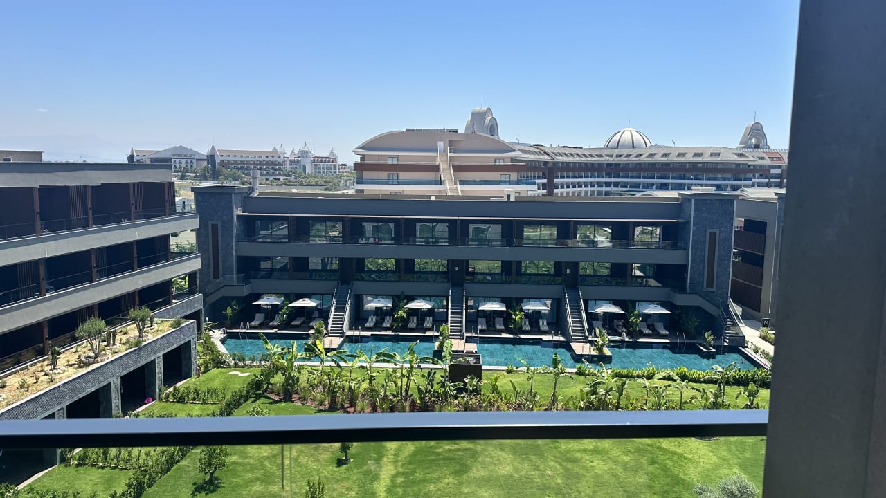 Außenansicht Jacaranda Luxury Resort