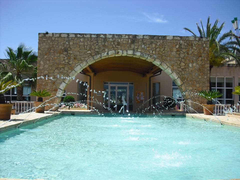 Von außen nach innen Holiday Village Majorca