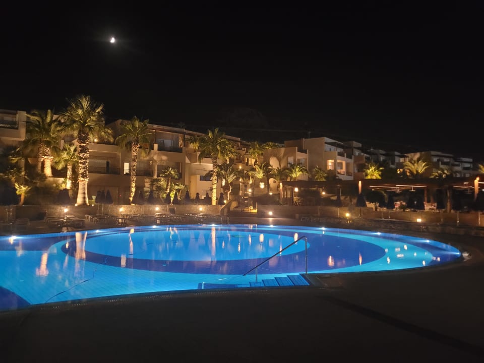 Pool Grand Hotel Holiday Resort