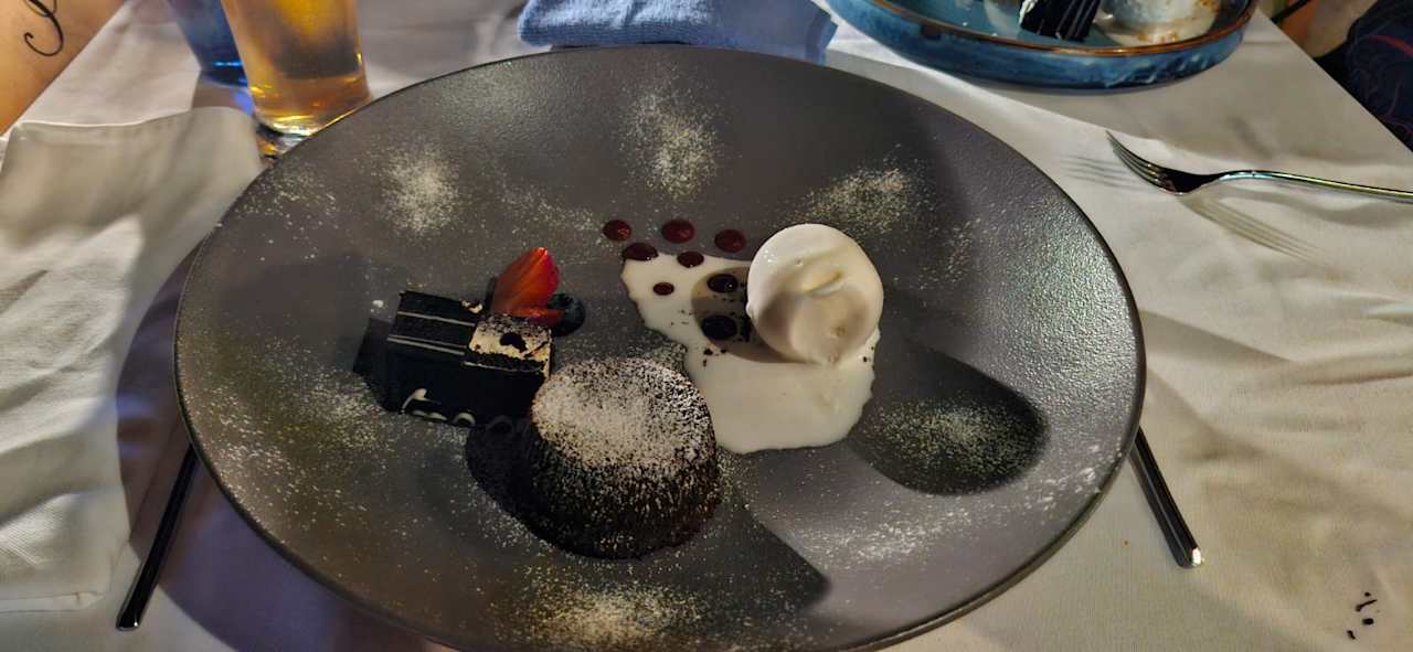 Gastro Vilamendhoo Island Resort & Spa