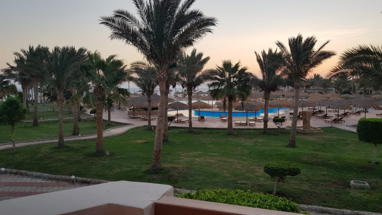 Gartenanlage Three Corners Sea Beach Resort