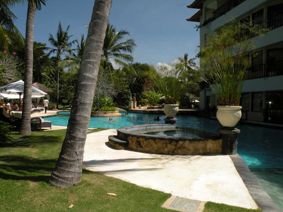 Pool The Laguna A Luxury Collection Resort & Spa