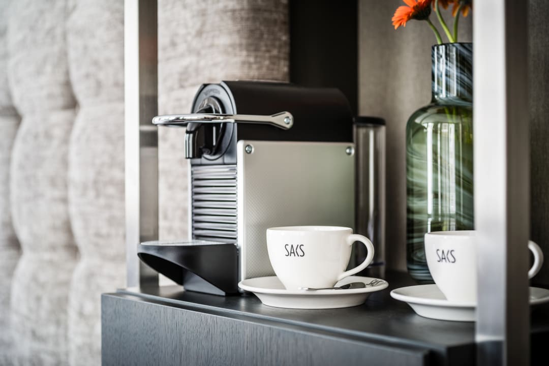 Zimmer SAKS Urban Design Hotel Frankfurt