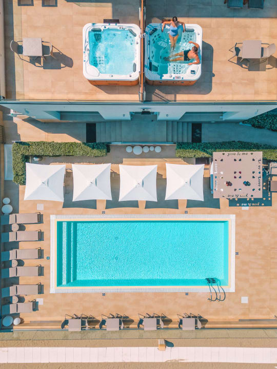 Pool You & Me Beach Hotel
