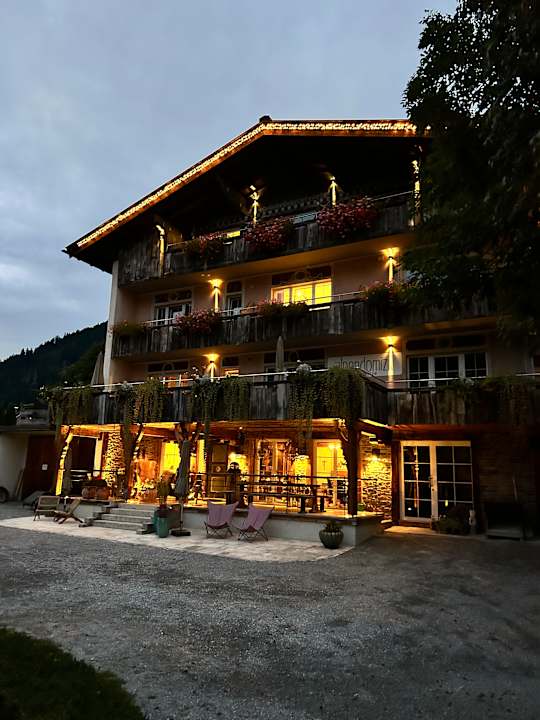 Außenansicht Alpendomizil Zugspitze - Appartements & Lodges