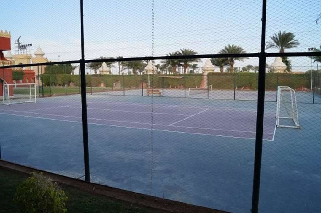 Tennisplatz Pickalbatros Alf Leila Wa Leila Resort - Neverland Hurghada