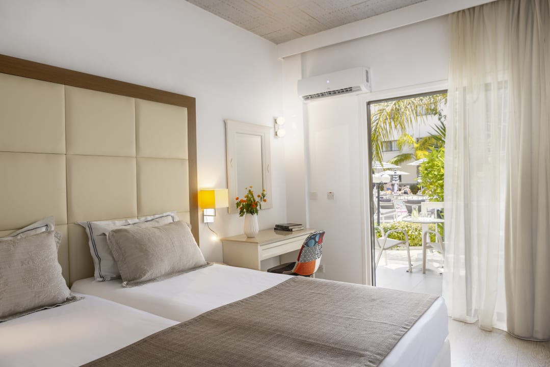 Zimmer King Jason Paphos - Designed for adults