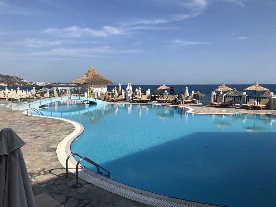 Pool Alexander Beach Hotel & Village Resort