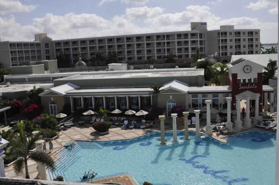 Der ruhige Pool Sandals Royal Bahamian