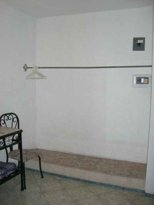 Zimmer mit Safe Hotel Doralba Inn