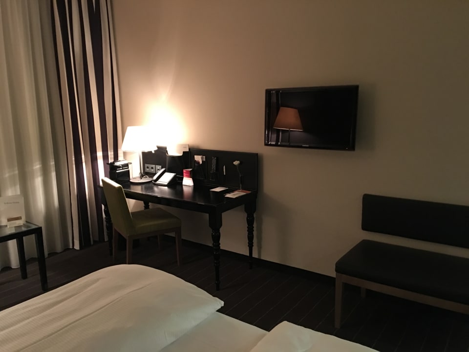 Zimmer Mövenpick Hotel Stuttgart Airport