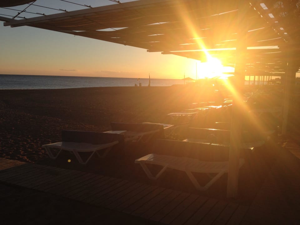 Sonnenuntergang am Strand Blue Waters Club